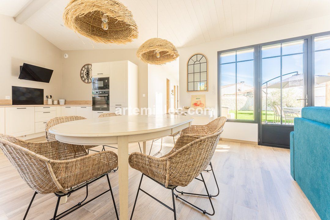 Photo 2 :  d'une maison située à Le Bois-Plage-en-Ré, île de Ré.