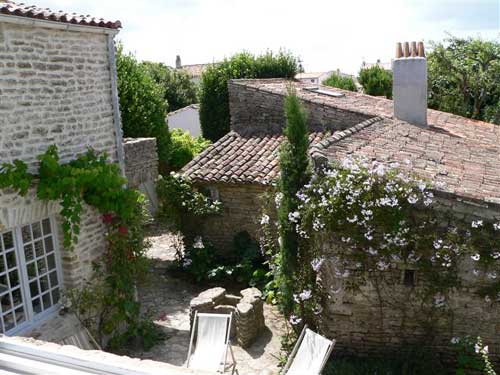 Photo 2 :  d'une maison située à Les Portes-en-Ré, île de Ré.