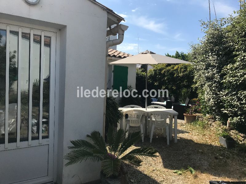 Photo 5 : EXTERIEUR d'une maison située à Les Portes-en-Ré, île de Ré.