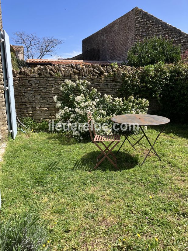 Photo 17 : EXTERIEUR d'une maison située à Les Portes-en-Ré, île de Ré.