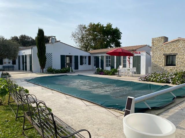 Photo 5 : EXTERIEUR d'une maison située à Loix, île de Ré.