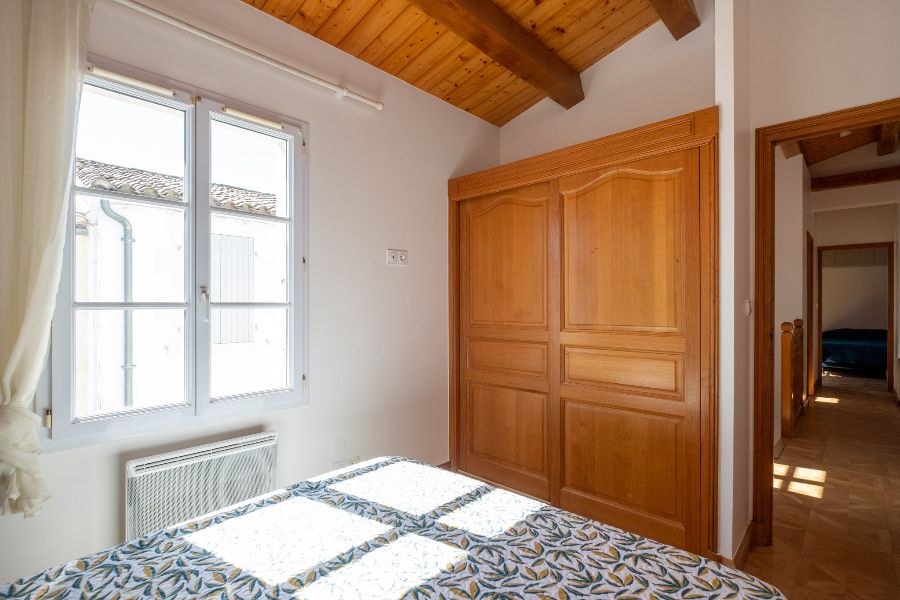 Photo 21 : CHAMBRE d'une maison située à La Flotte-en-Ré, île de Ré.