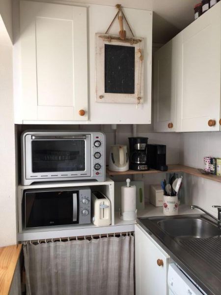 Photo 5 : CUISINE d'une maison située à Les Portes-en-Ré, île de Ré.