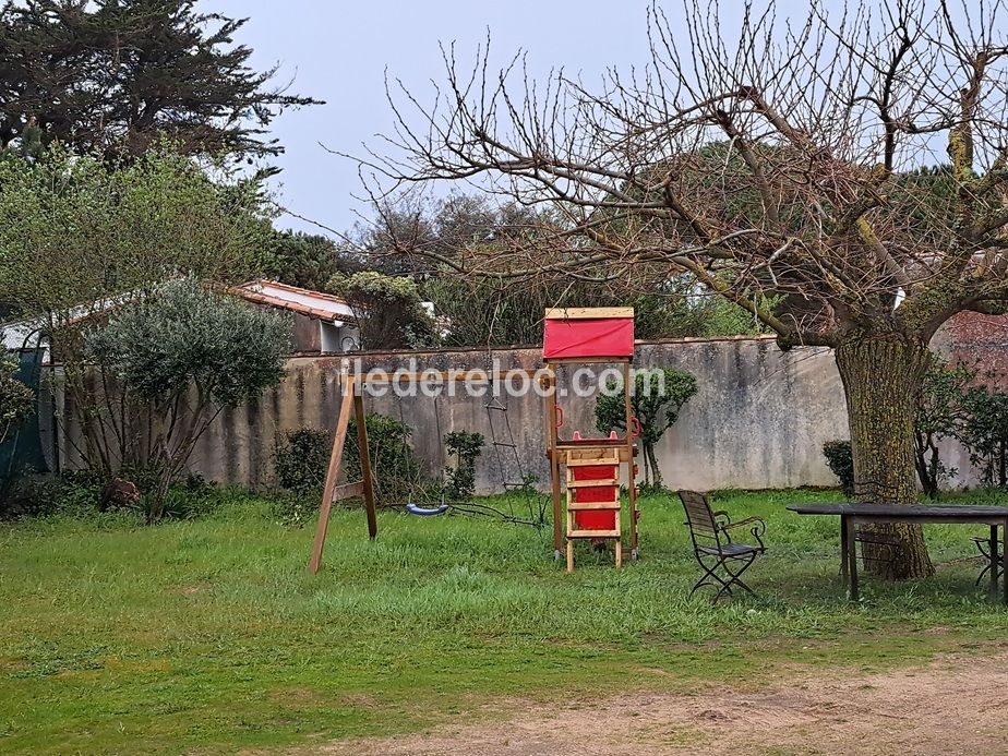 Photo 14 : JARDIN d'une maison située à La Couarde-sur-mer, île de Ré.