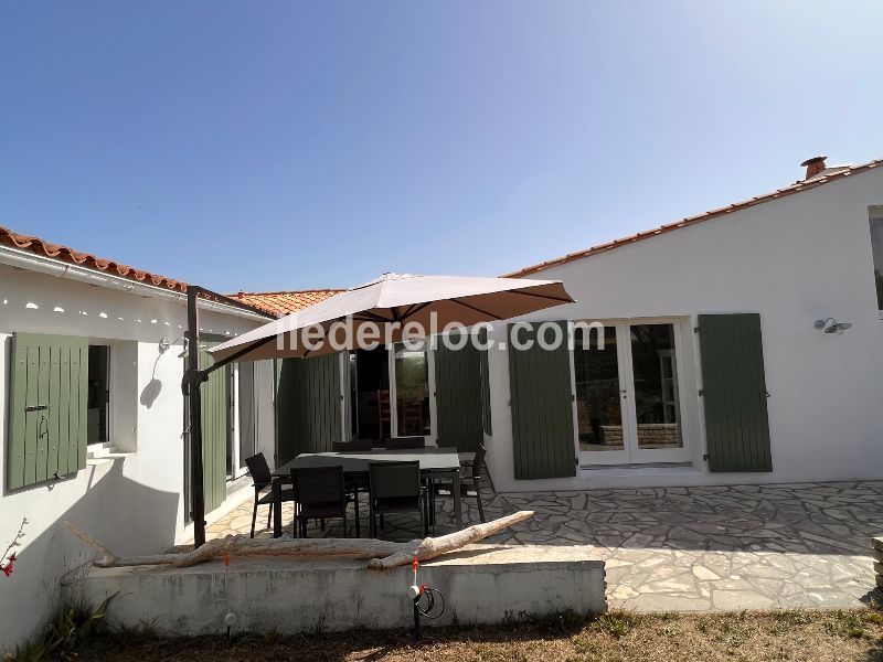 Photo 4 : TERRASSE d'une maison située à Saint-Clément-des-Baleines, île de Ré.