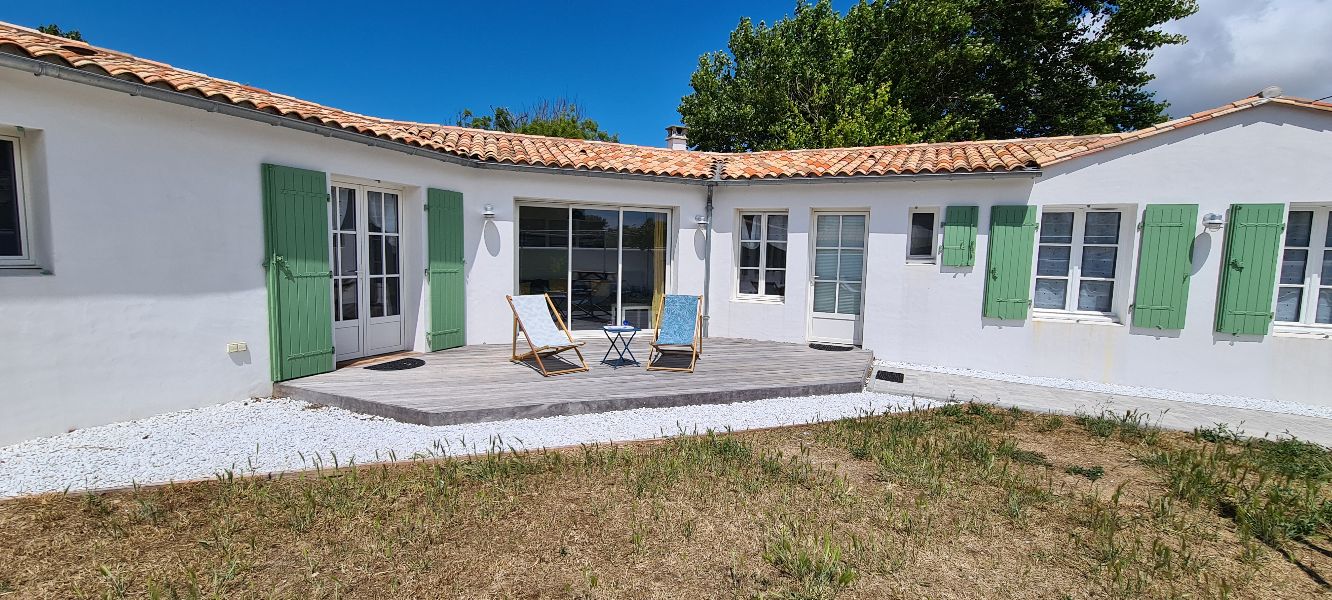 Photo 3 : EXTERIEUR d'une maison située à Saint-Clément-des-Baleines, île de Ré.