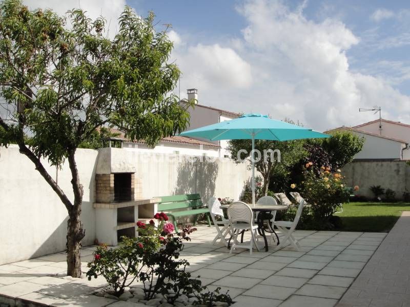 Photo 3 : TERRASSE d'une maison située à La Flotte-en-Ré, île de Ré.