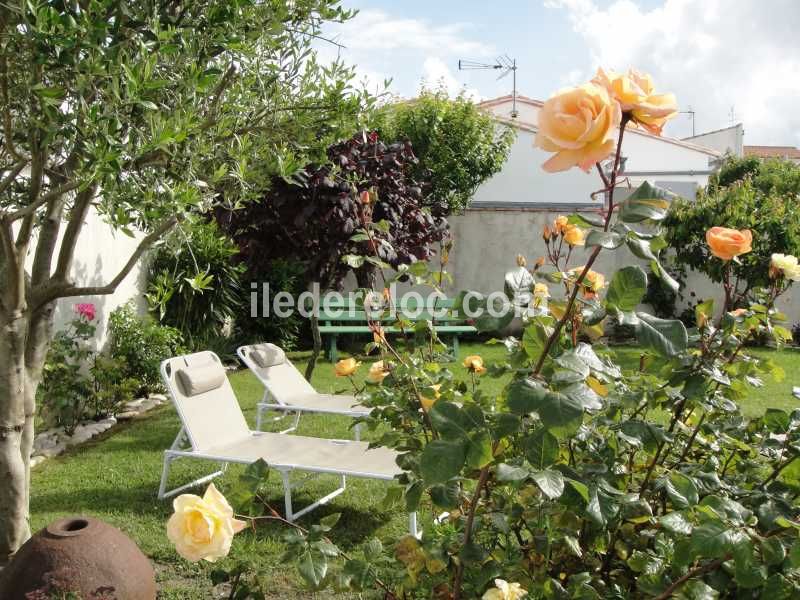 Photo 2 : JARDIN d'une maison située à La Flotte-en-Ré, île de Ré.