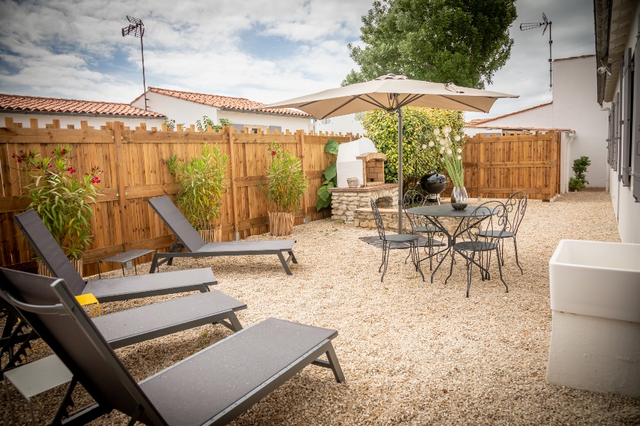 Photo 26 : JARDIN d'une maison située à Saint-Martin-de-Ré, île de Ré.