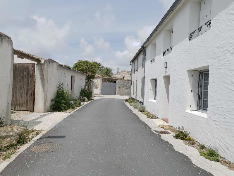 Photo 16 : NC d'une maison située à La Couarde-sur-mer, île de Ré.