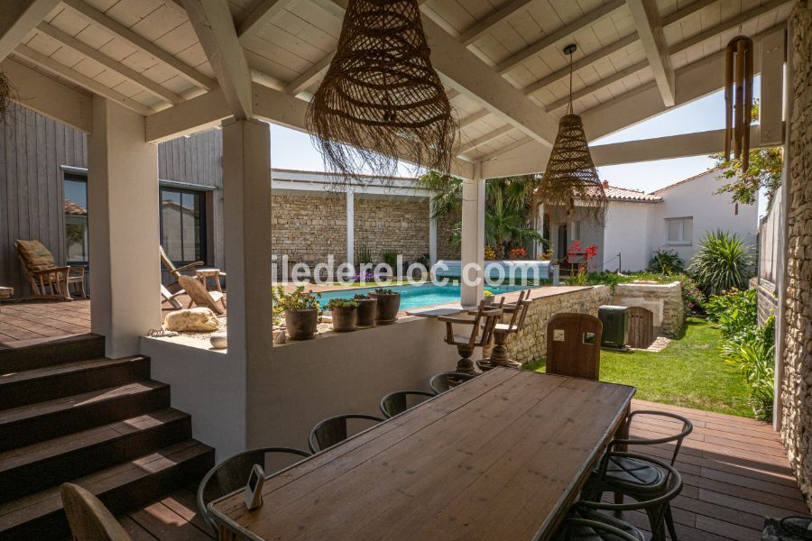 Photo 8 : TERRASSE d'une maison située à Sainte-Marie-de-Ré, île de Ré.