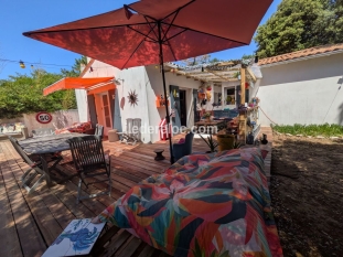 Ile de R&eacute;:Jolie maison avec grand jardin à 300m de la plage