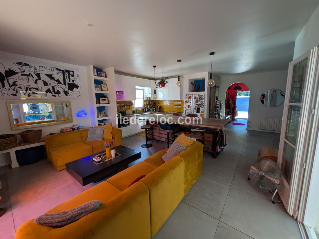 Photo 11 : NC d'une maison situ&eacute;e &agrave; Sainte-Marie-de-R&eacute;, &icirc;le de R&eacute;.