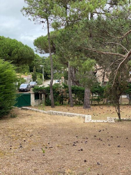 Photo 5 : EXTERIEUR d'une maison située à Le Bois-Plage-en-Ré, île de Ré.