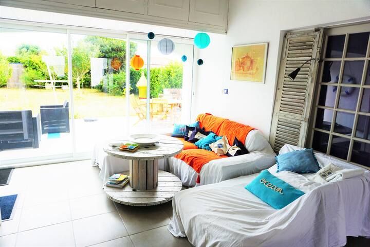 Photo 15 : SEJOUR d'une maison située à Saint-Clément-des-Baleines, île de Ré.
