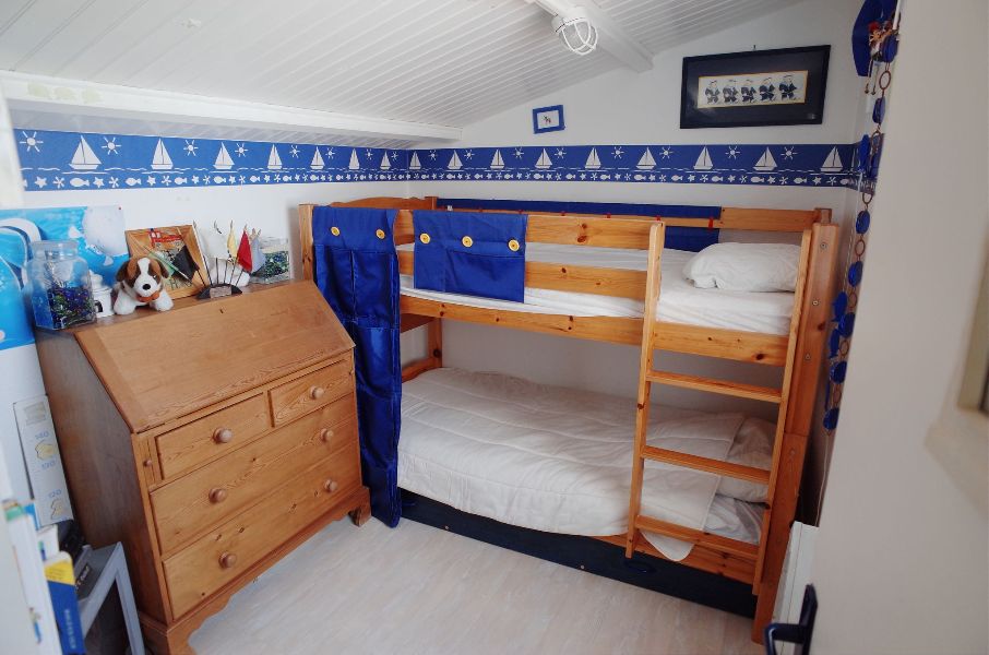 Photo 8 : CHAMBRE d'une maison située à Saint-Clément-des-Baleines, île de Ré.