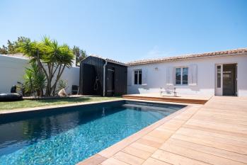 Ile de Ré:Maison rénovée avec piscine terrasse - la cible