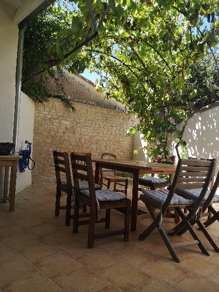 Photo 1 : PATIO d'une maison située à Loix, île de Ré.