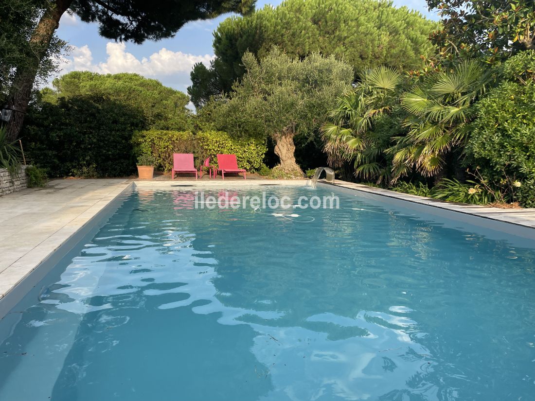 Photo 22 : PISCINE d'une maison située à Le Bois-Plage-en-Ré, île de Ré.