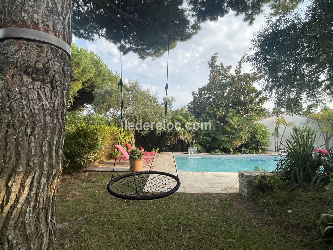 Photo 23 : JARDIN d'une maison située à Le Bois-Plage-en-Ré, île de Ré.