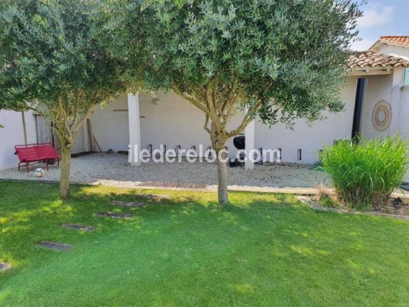 Photo 3 : NC d'une maison située à La Couarde, île de Ré.