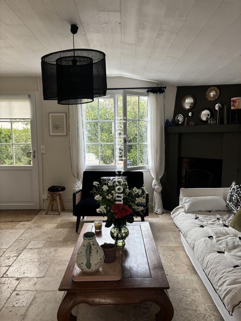 Photo 5 : NC d'une maison situ&eacute;e &agrave; La Flotte-en-R&eacute;, &icirc;le de R&eacute;.
