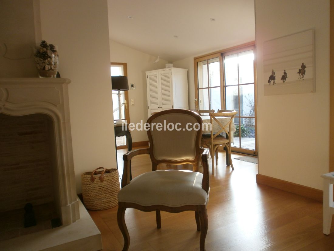 Photo 6 : NC d'une maison situ&eacute;e &agrave; Saint-Martin-de-R&eacute;, &icirc;le de R&eacute;.