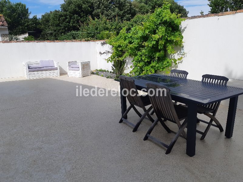 Photo 3 : TERRASSE d'une maison située à Saint-Clément-des-Baleines, île de Ré.