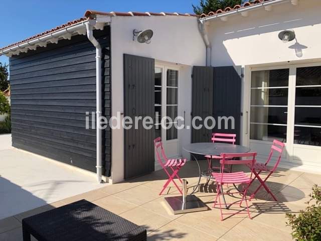 Photo 4 : TERRASSE d'une maison située à Saint-Clément-des-Baleines, île de Ré.