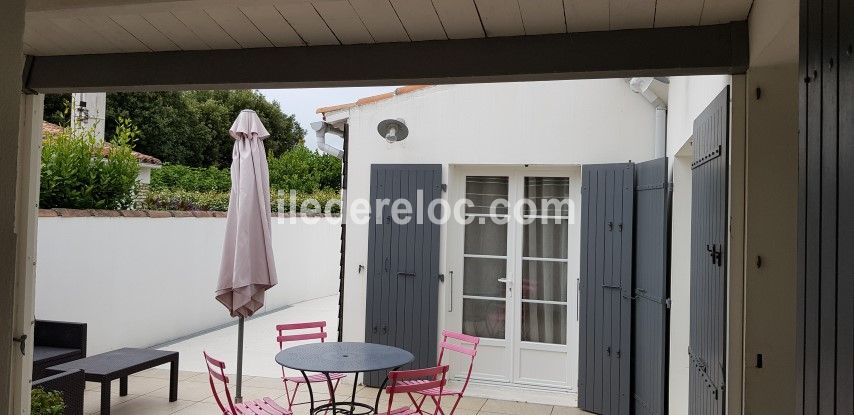 Photo 6 : TERRASSE d'une maison située à Saint-Clément-des-Baleines, île de Ré.