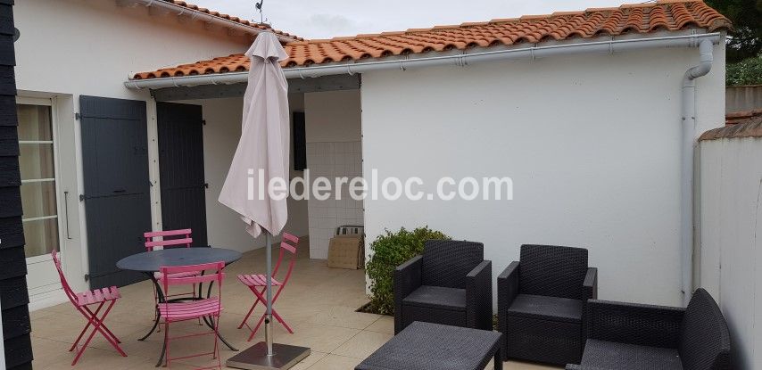 Photo 5 : TERRASSE d'une maison située à Saint-Clément-des-Baleines, île de Ré.