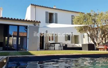 Ile de Ré:Villa d'architecte avec piscine chauffée proche du port