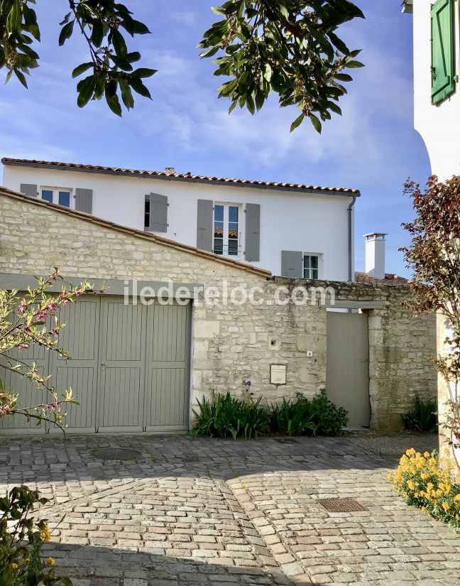 Photo 48 : NC d'une maison située à Saint-Martin-de-Ré, île de Ré.