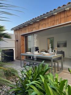 Ile de R&eacute;:Le patio révé – maison contemporaine de charme avec jardin, patios et parking