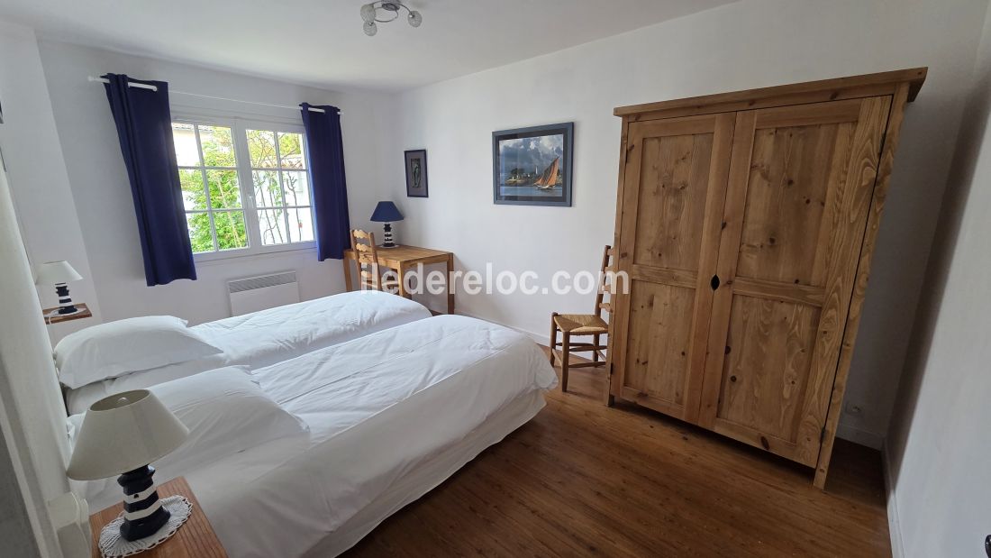 Photo 14 : CHAMBRE d'une maison située à Ars en Ré, île de Ré.