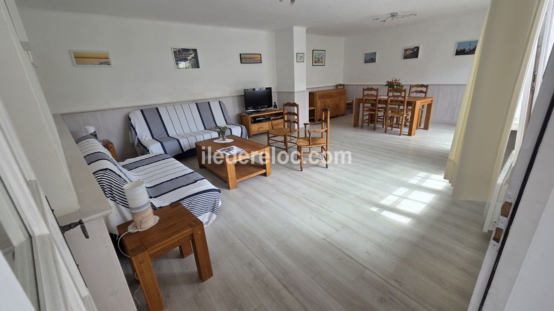 Photo 4 : SEJOUR d'une maison située à Ars en Ré, île de Ré.