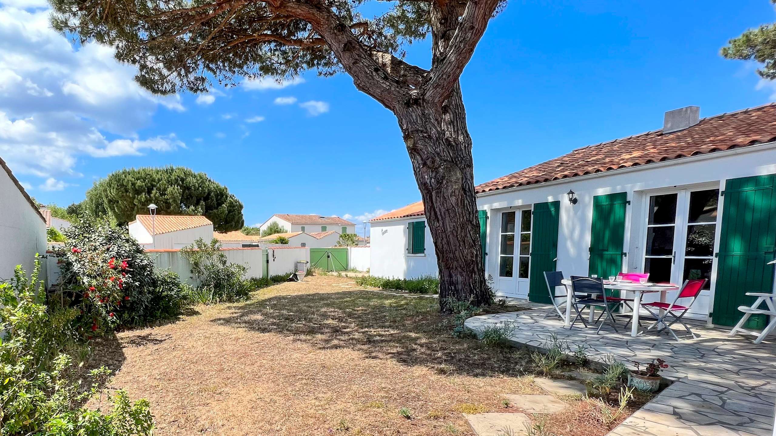 Photo 2 :  d'une maison située à La Flotte-en-Ré, île de Ré.