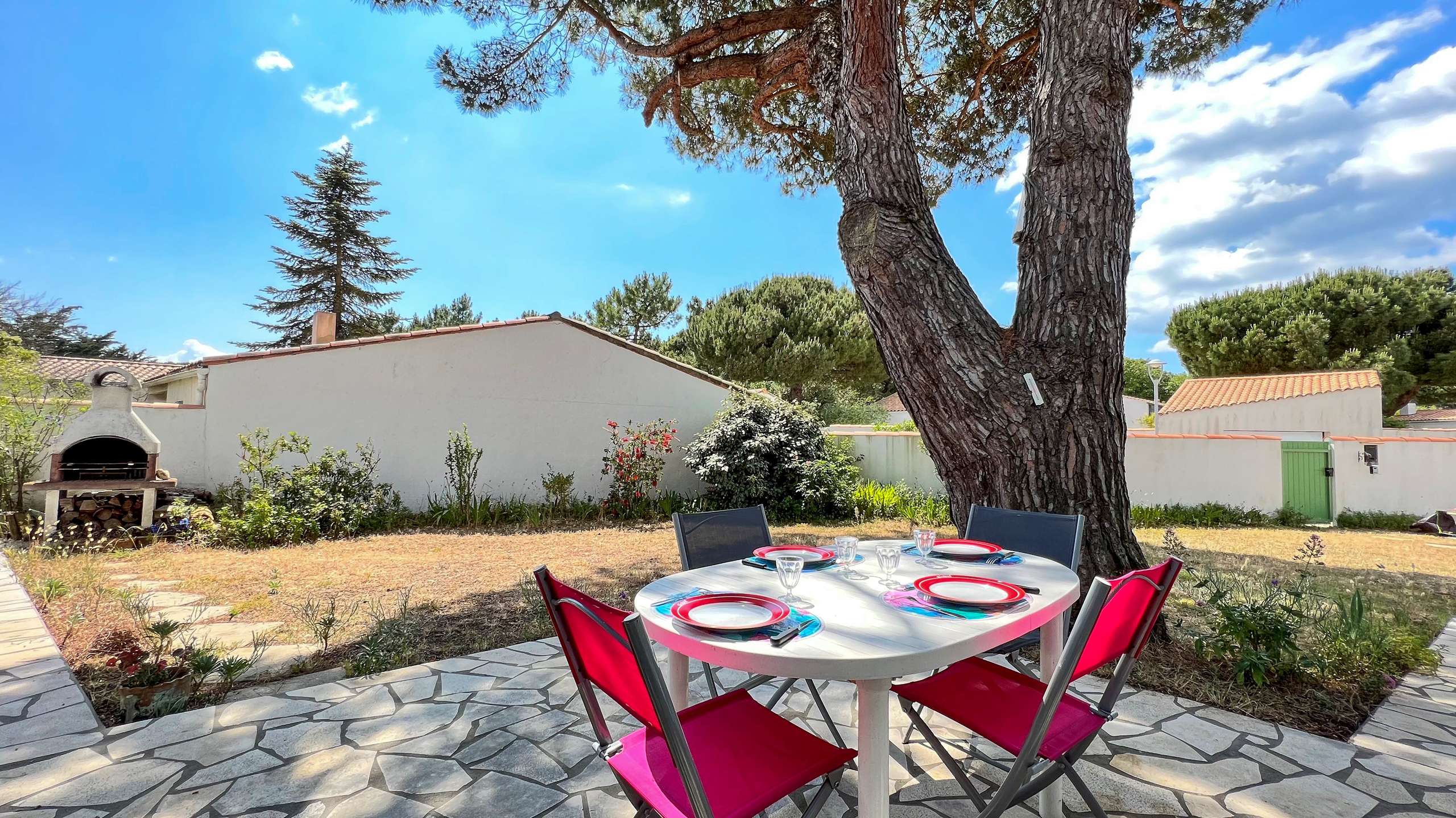 Photo 3 :  d'une maison située à La Flotte-en-Ré, île de Ré.