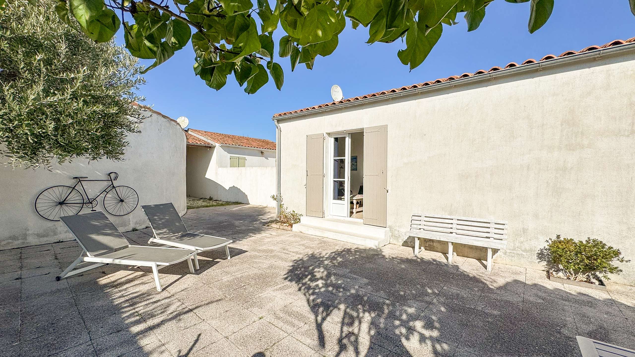 Photo 14 :  d'une maison située à La Couarde-sur-mer, île de Ré.