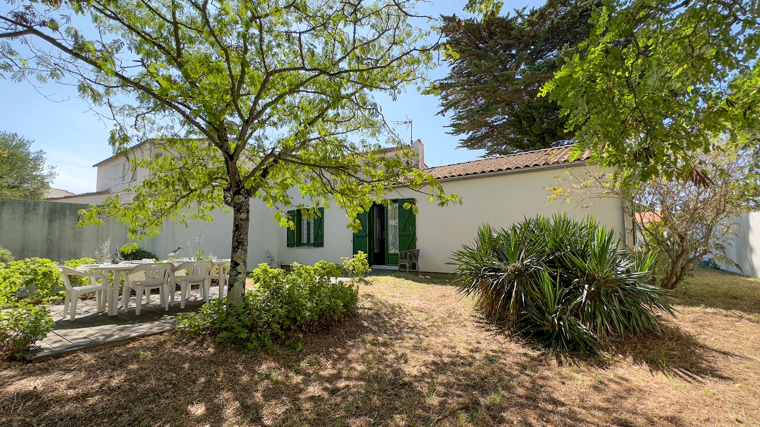 Photo 2 :  d'une maison située à La Couarde-sur-mer, île de Ré.