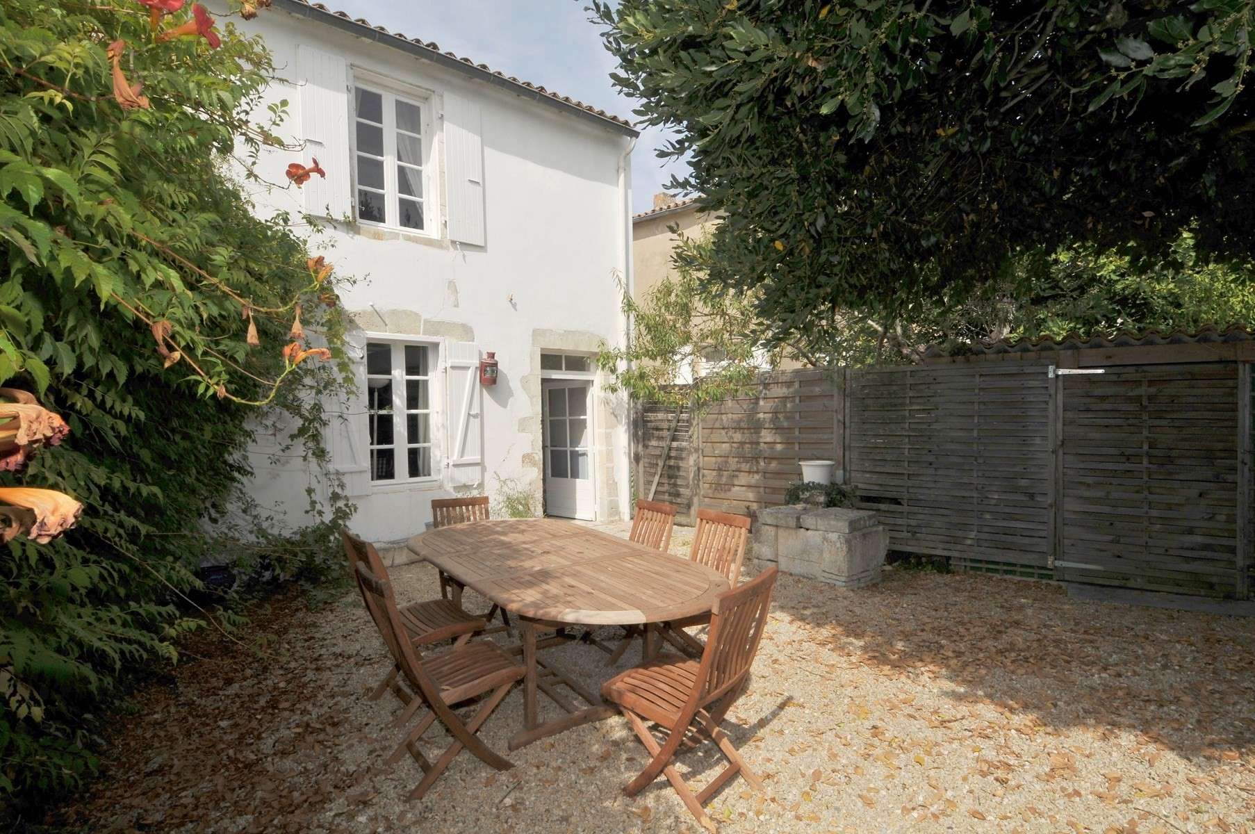 Photo 10 :  d'une maison située à La Couarde-sur-mer, île de Ré.