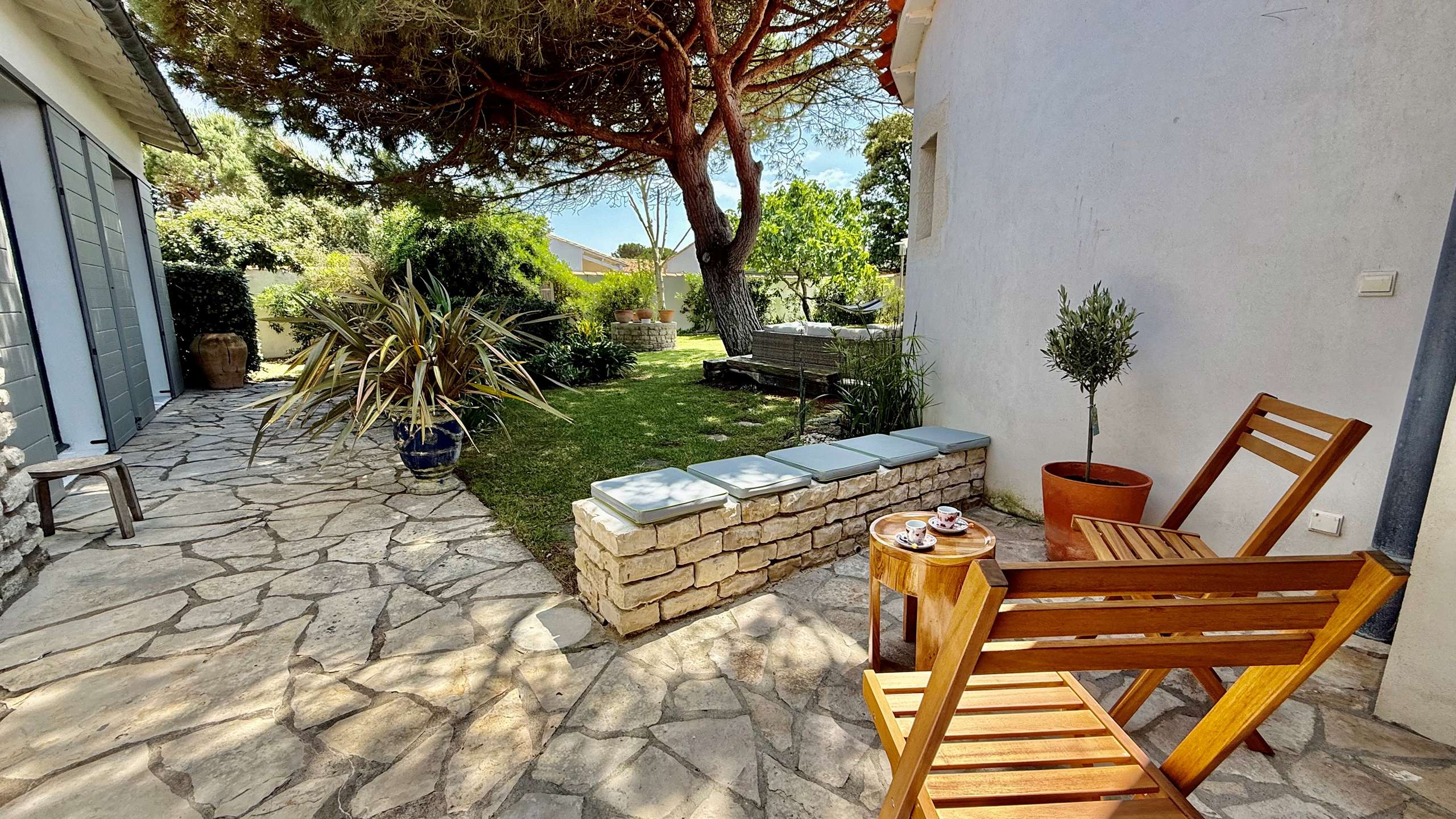 Photo 5 :  d'une maison située à La Couarde-sur-mer, île de Ré.