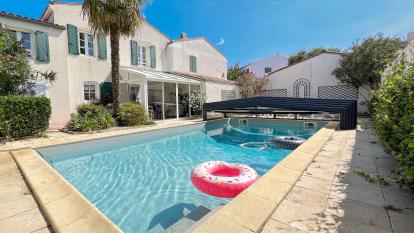 ile de ré Villa avec piscine prive au cœur de la flotte