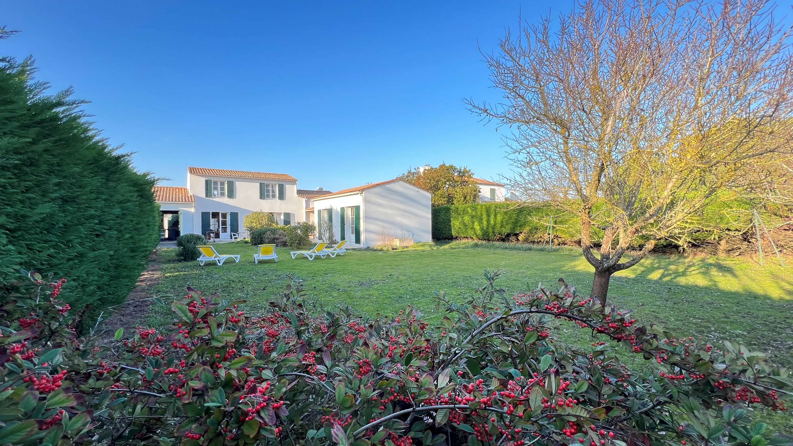 Photo 1 :  d'une maison située à La Couarde-sur-mer, île de Ré.