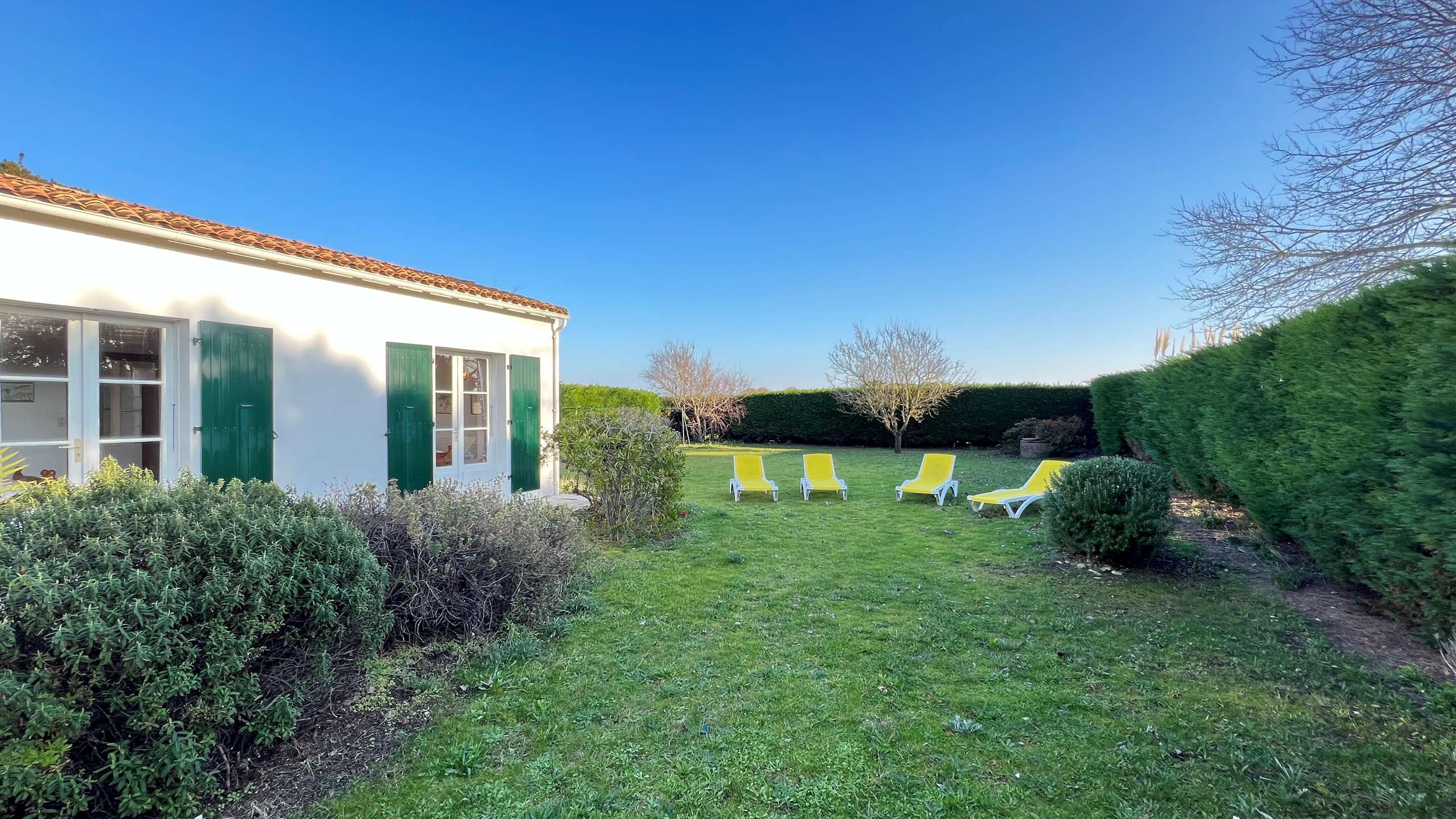 Photo 2 :  d'une maison située à La Couarde-sur-mer, île de Ré.