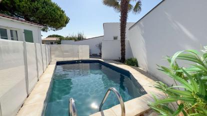 Ile de Ré:Villa proche plage avec piscine privée et parking