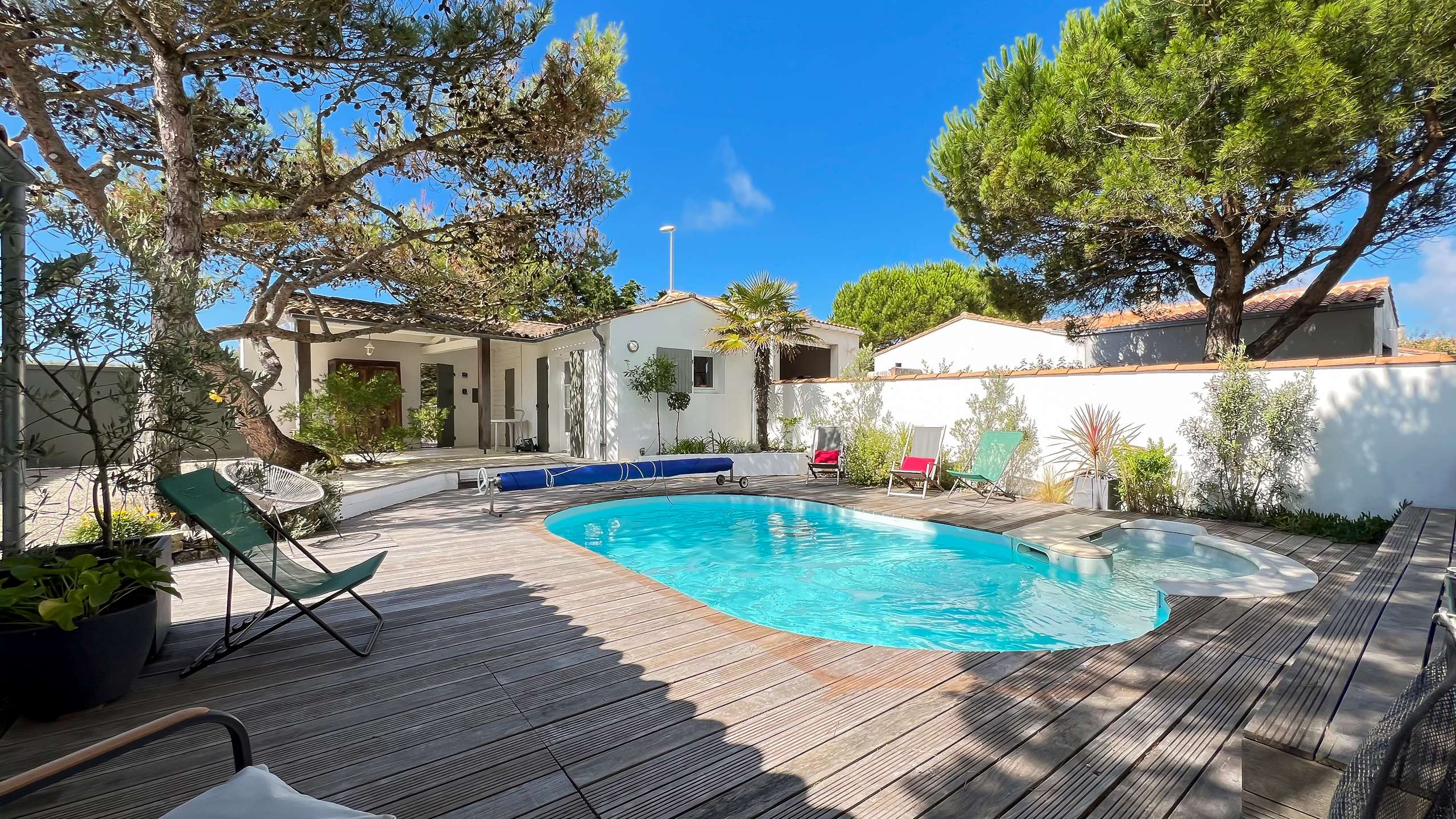 Photo 1 :  d'une maison située à Le Bois-Plage-en-Ré, île de Ré.