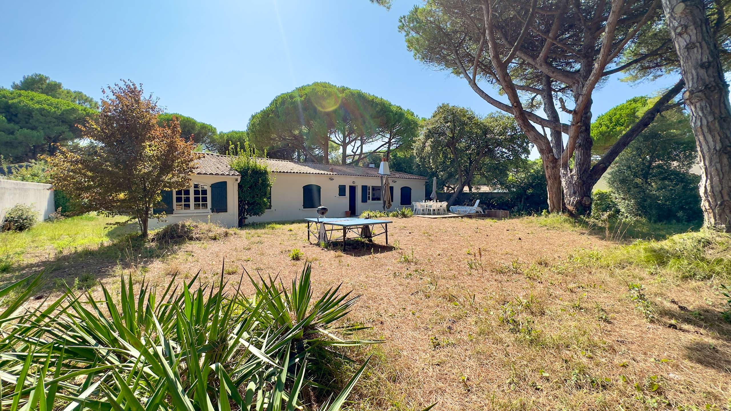 Photo 16 :  d'une maison située à La Couarde-sur-mer, île de Ré.