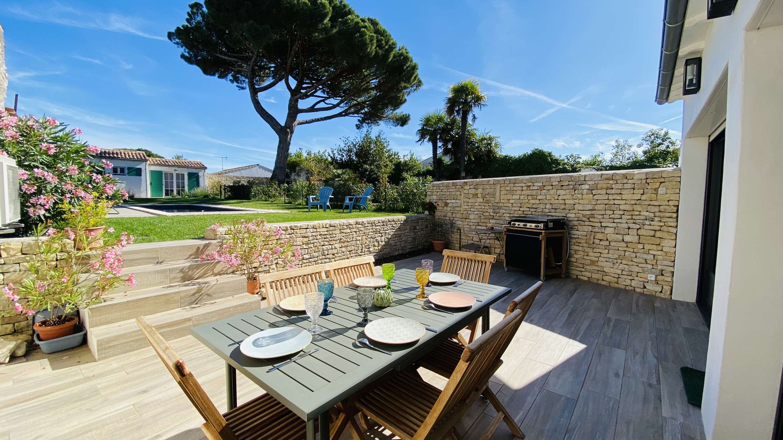 Photo 3 :  d'une maison située à Le Bois-Plage-en-Ré, île de Ré.