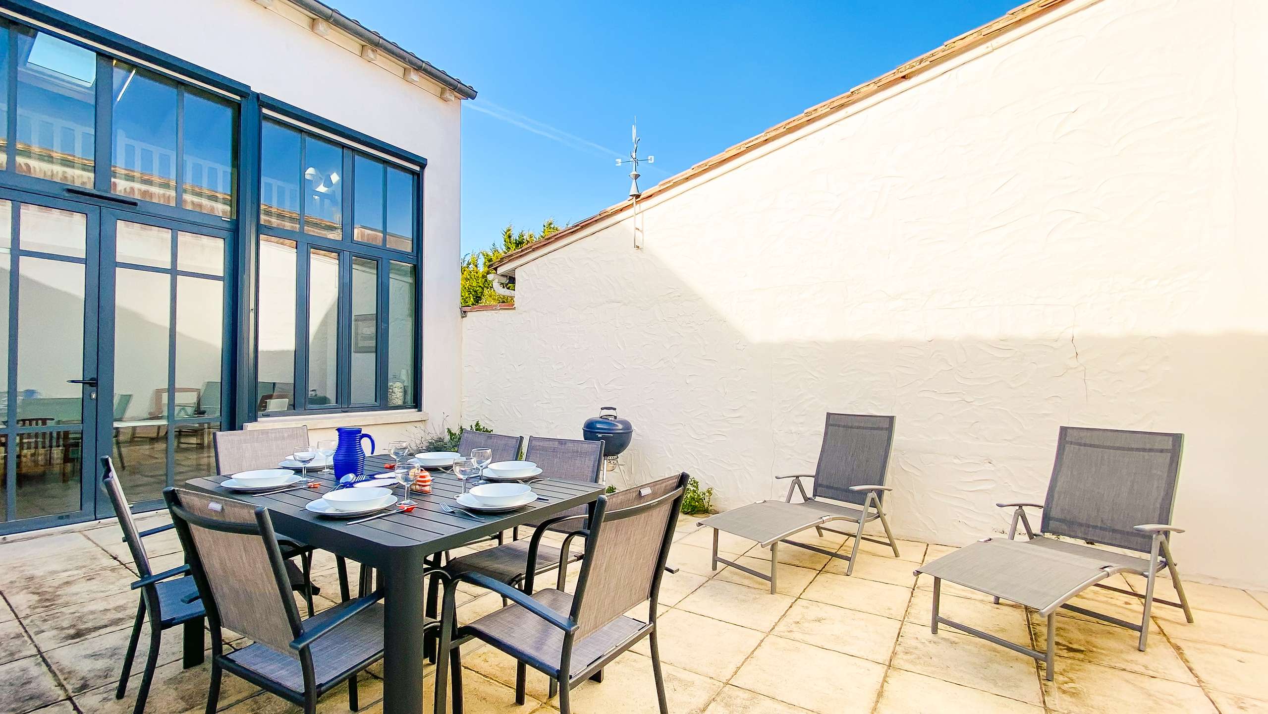 Photo 1 :  d'une maison située à La Couarde-sur-mer, île de Ré.